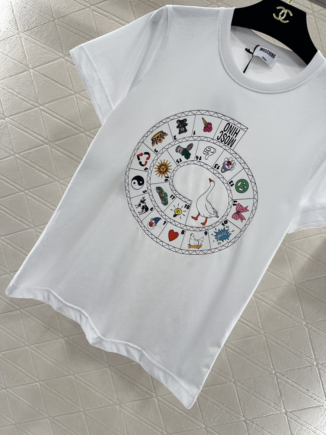 ♥Moachin*♥2026新品上架 圆领印花螺纹𝑇𝑒𝑒定制YB丝光全棉材质，透气舒适，质感十足，常规短