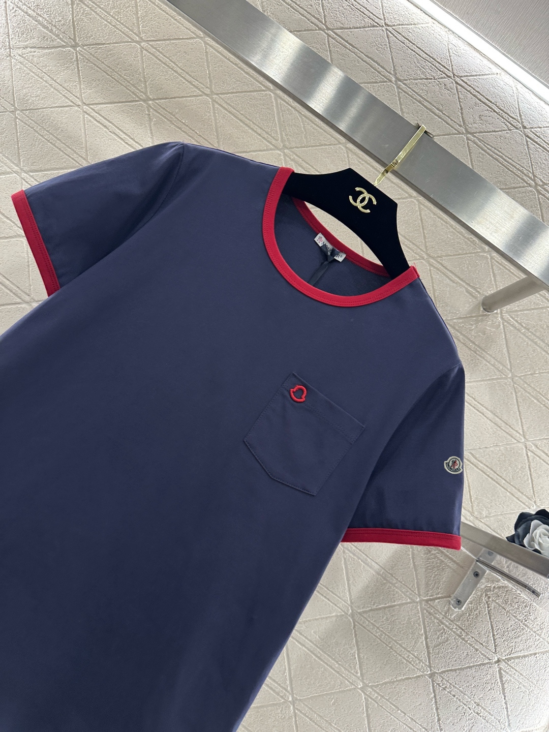 ♥Moncle*♥2026新品上架 螺纹撞色圆领徽标𝑇𝑒𝑒定制YB原生全棉材质，柔软亲肤，舒适有型，常规