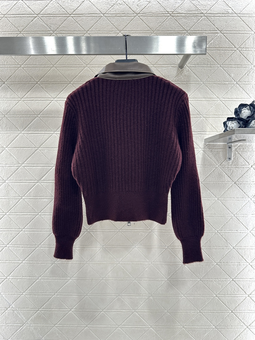 ♥Miumi*♥2026新品上架 拼皮领针织短款外套定制YB丝毛纱线织造，穿搭舒适，质感十足，翻领短款针