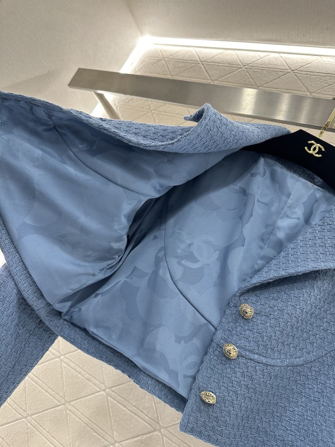 ♥Chane*♥2026新品上架 翻领短款外套半裙套装定制YB进口粗纺棉毛呢材质，质感高级，编织肌理呈现