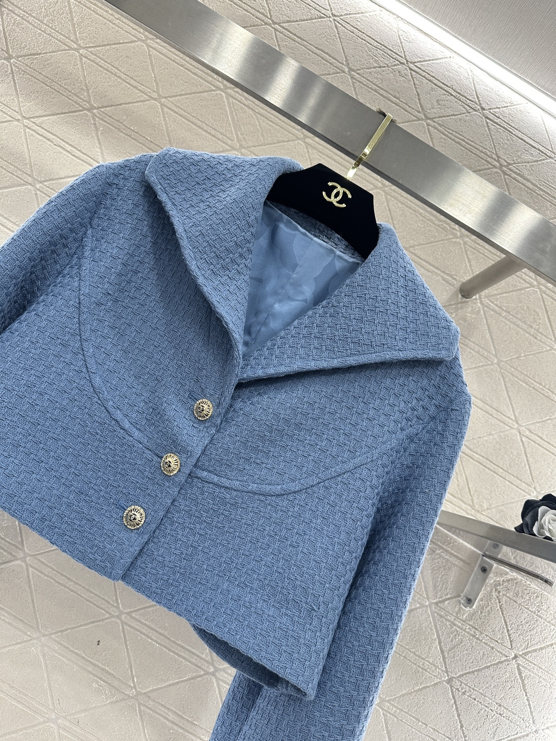 ♥Chane*♥2026新品上架 翻领短款外套半裙套装定制YB进口粗纺棉毛呢材质，质感高级，编织肌理呈现