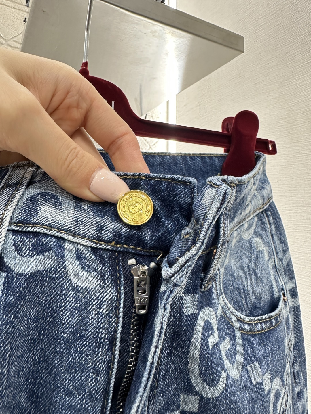 ♥Gucc*♥2026新品上架 印花微喇牛仔长裤定制YB斜纹棉牛仔材质，多重水洗，自然磨白效果，复古洋气