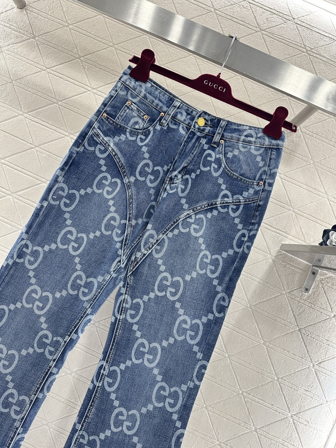 ♥Gucc*♥2026新品上架 印花微喇牛仔长裤定制YB斜纹棉牛仔材质，多重水洗，自然磨白效果，复古洋气
