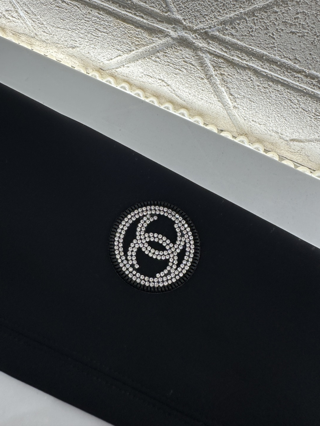 ♥Chane*♥2026新品上架 加绒烫钻徽标高弹打底裤定制YB进口加绒高弹力材质，穿搭舒适，弹力十足，