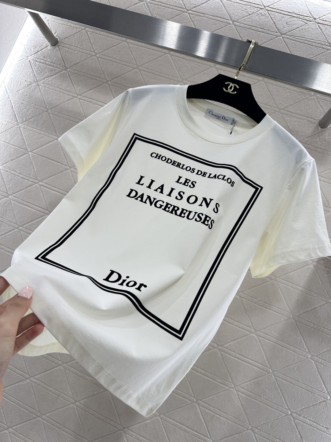 ♥Dio*♥2026新品上架 圆领字母徽标𝑇𝑒𝑒定制YB丝光全棉材质，透气舒适，质感十足，常规短袖𝑇恤剪