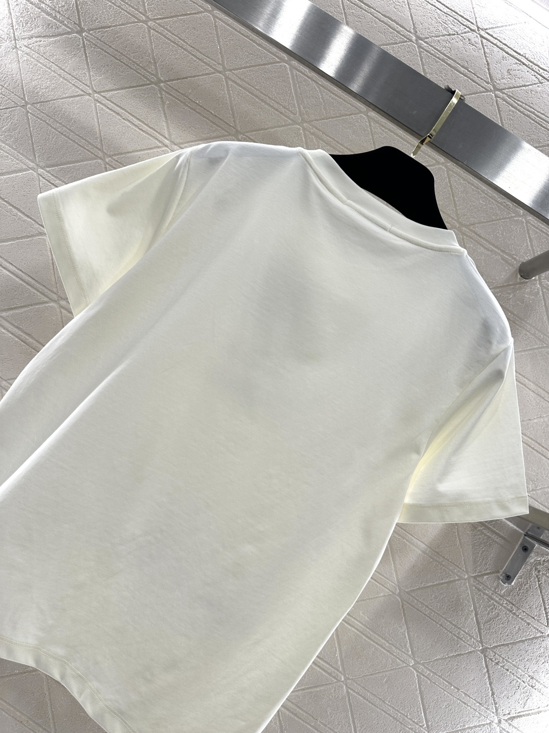 ♥Dio*♥2026新品上架 圆领字母徽标𝑇𝑒𝑒定制YB丝光全棉材质，透气舒适，质感十足，常规短袖𝑇恤剪