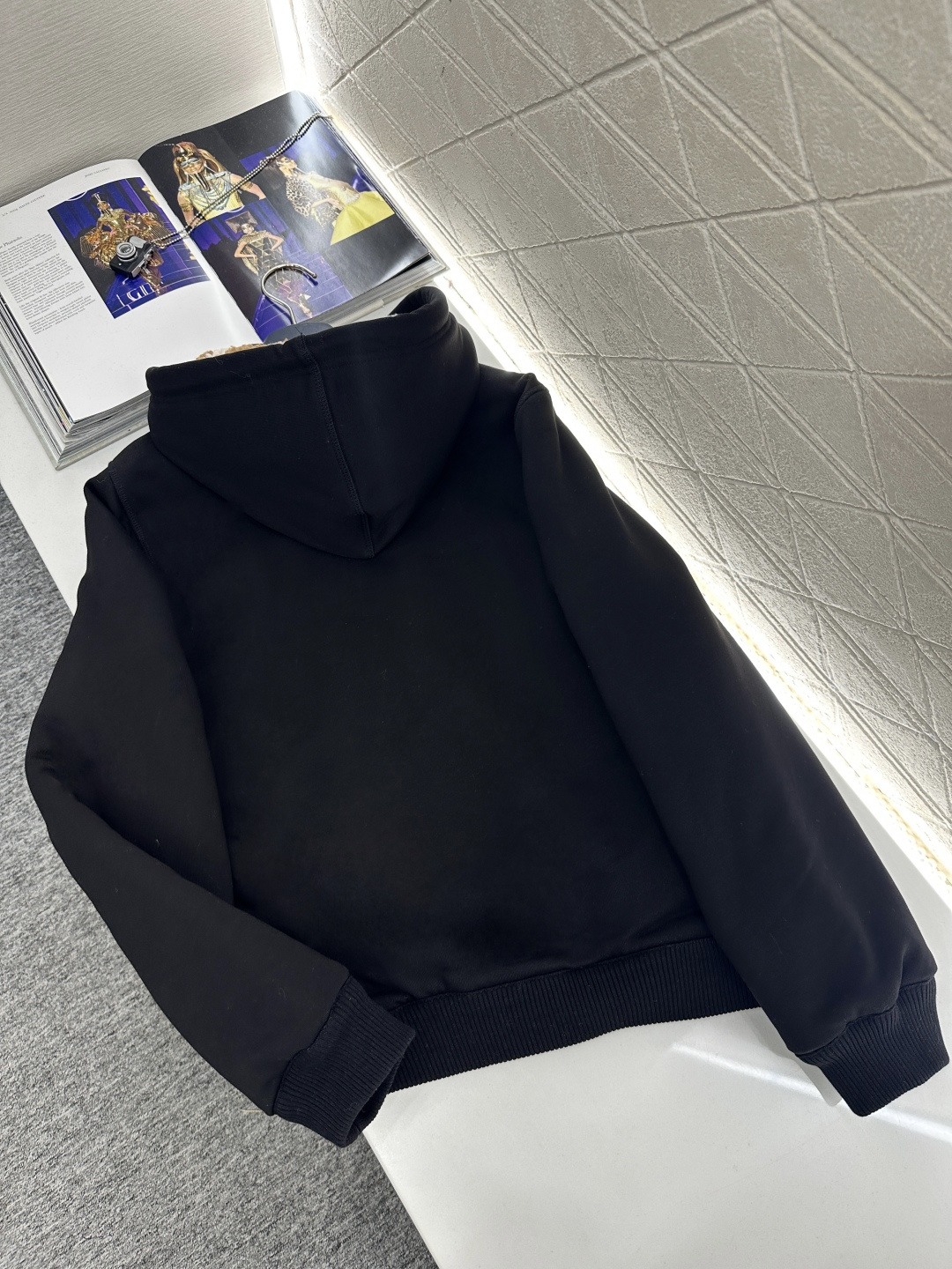 ♥Louis vuitto♥2025新品上架 连帽抽绳泰迪绒卫衣外套定制YB斜纹全棉材质，内衬饰以泰迪毛