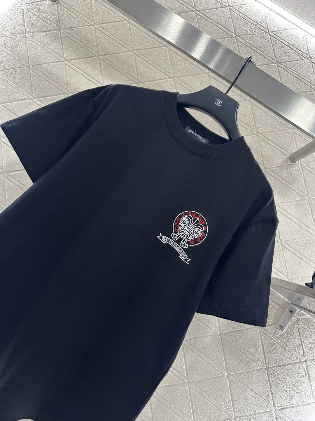 ♥Chrome hear*♥2026新品上架 圆领刺绣撞色徽标𝑇𝑒𝑒定制YB原生全棉材质，透气舒适，质感