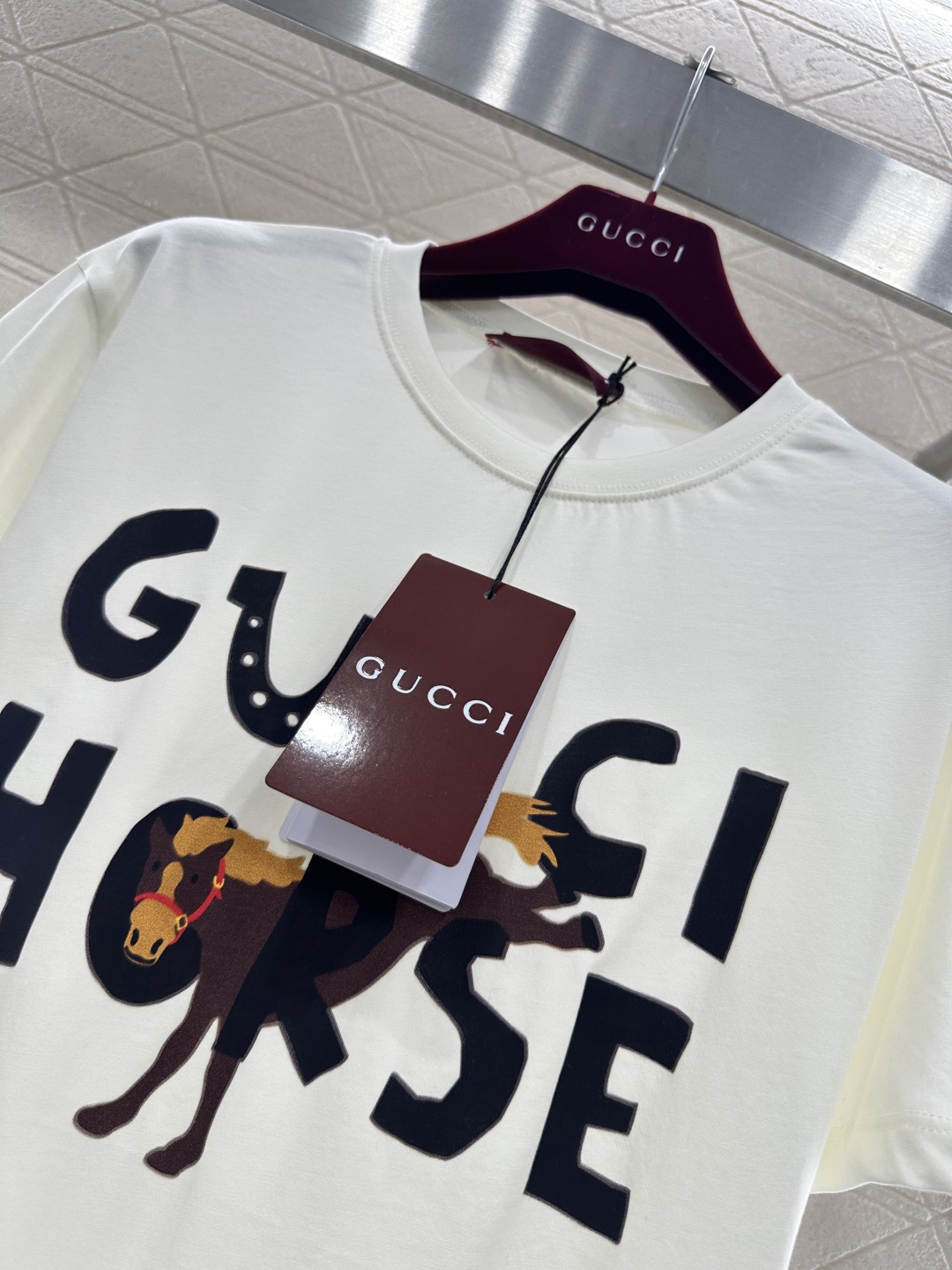 ♥Gucc*♥2026新品上架 贺岁圆领印花徽标𝑇𝑒𝑒新年贺岁系列#定制YB原生全棉材质，透气舒适，质感