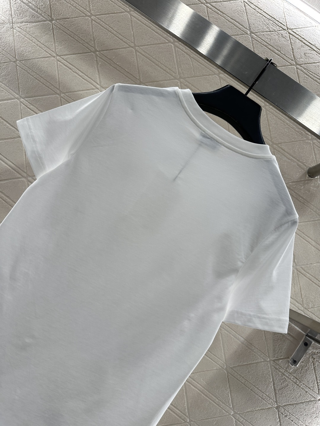 ♥Celin*♥2026新品上架 圆领刺绣徽标𝑇𝑒𝑒定制YB丝光全棉材质，透气舒适，质感十足，常规短袖𝑇