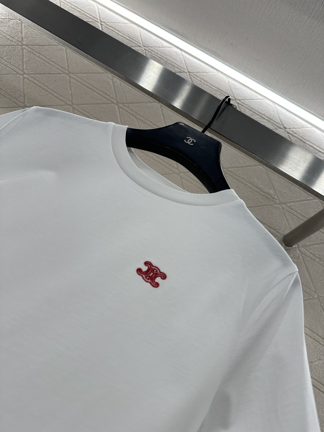 ♥Celin*♥2026新品上架 圆领刺绣徽标𝑇𝑒𝑒定制YB丝光全棉材质，透气舒适，质感十足，常规短袖𝑇