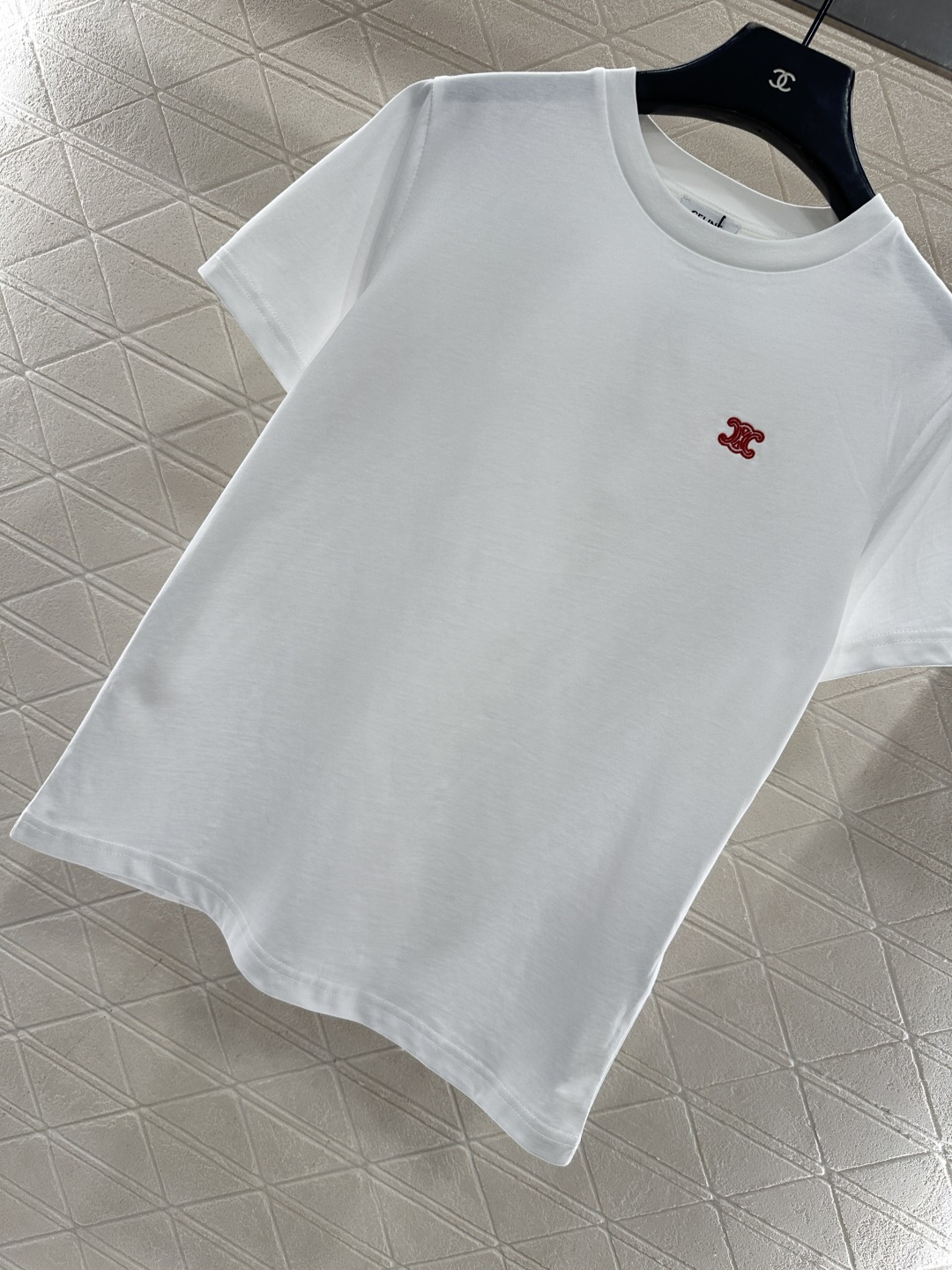 ♥Celin*♥2026新品上架 圆领刺绣徽标𝑇𝑒𝑒定制YB丝光全棉材质，透气舒适，质感十足，常规短袖𝑇
