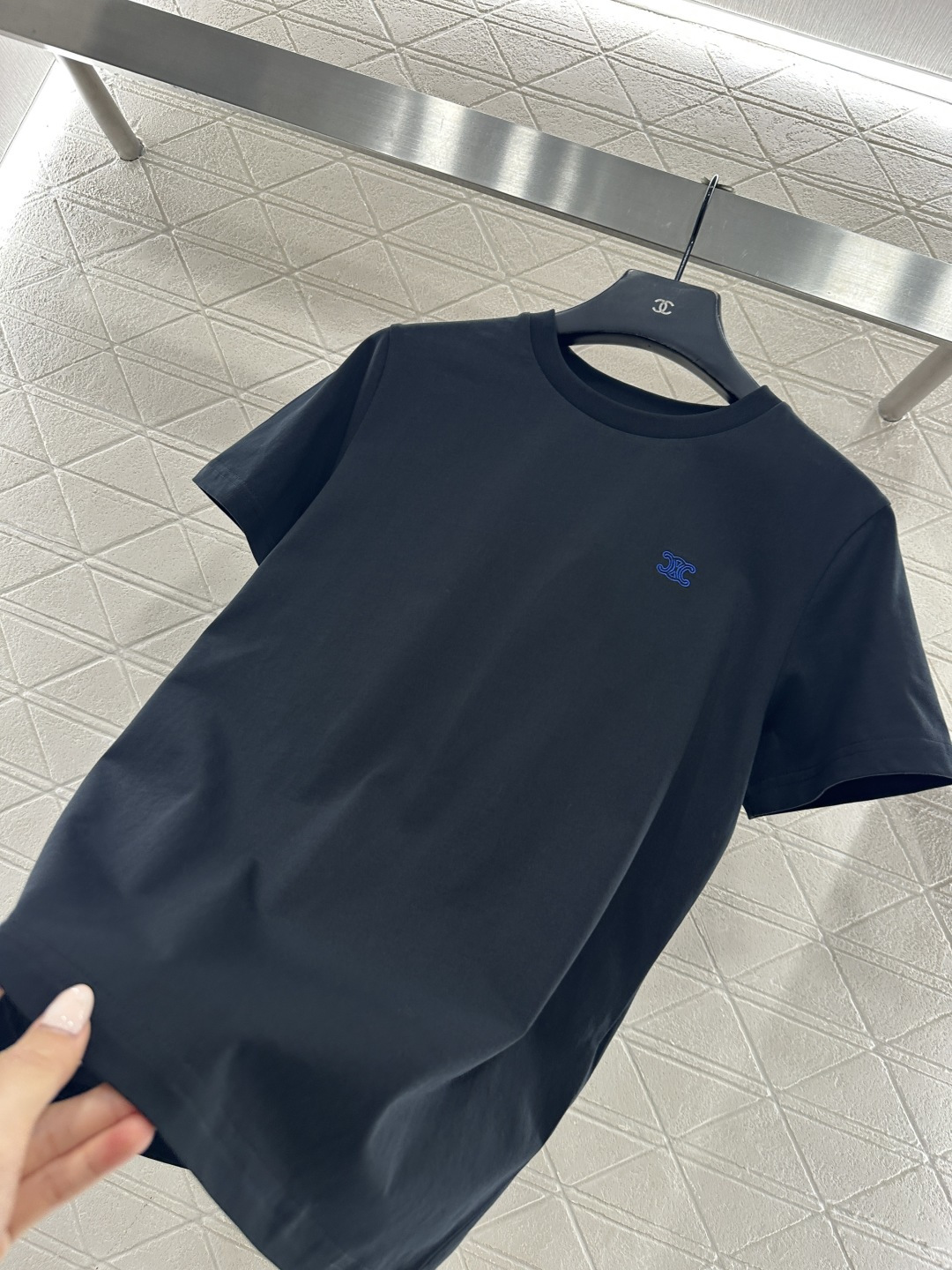♥Celin*♥2026新品上架 圆领刺绣徽标𝑇𝑒𝑒定制YB丝光全棉材质，透气舒适，质感十足，常规短袖𝑇