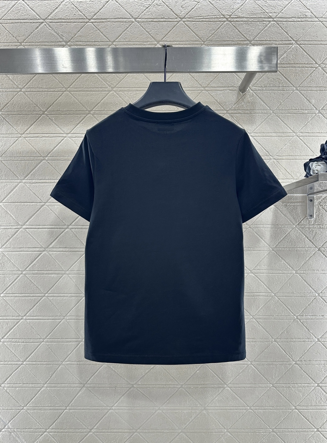 ♥Celin*♥2026新品上架 圆领刺绣徽标𝑇𝑒𝑒定制YB丝光全棉材质，透气舒适，质感十足，常规短袖𝑇