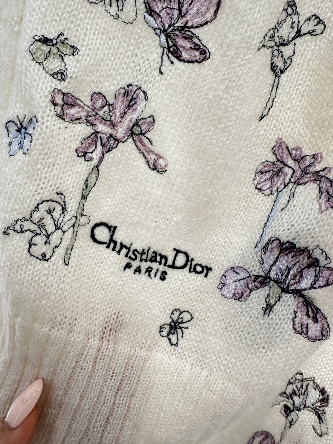 ♥Dio*♥2026新品上架 立体蝴蝶刺绣针织开衫定制YB丝毛纱线织造，质感高级，舒适柔软，V领针织开衫