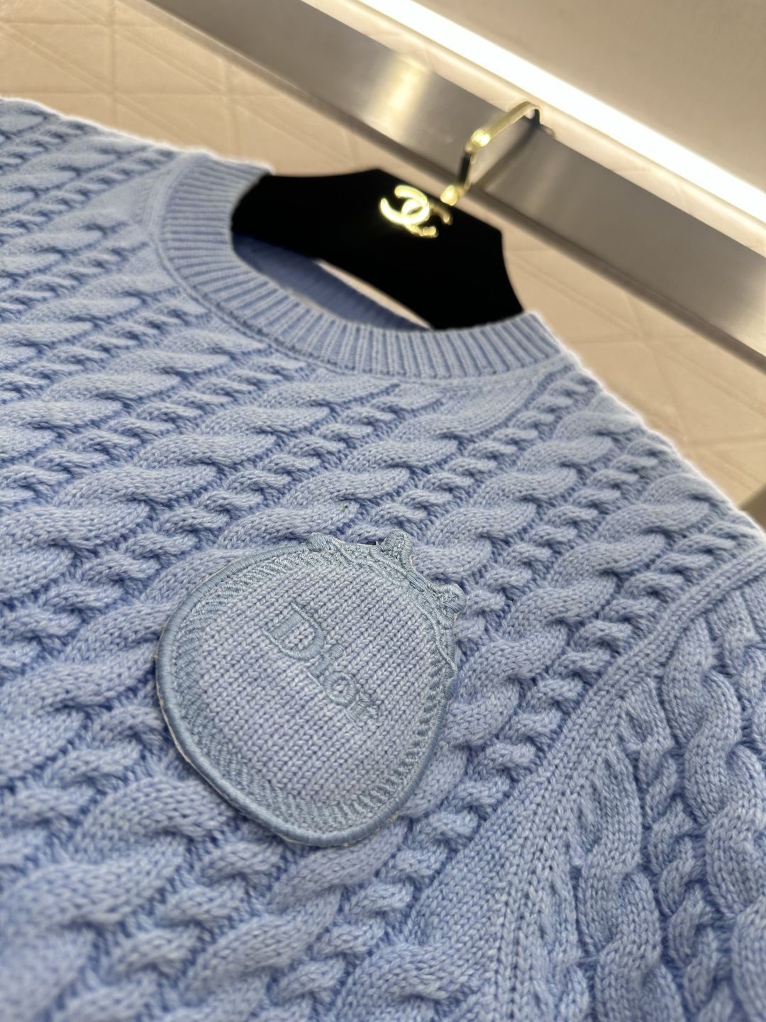 ♥Dio*♥2026新品上架 圆领麻花针织短袖定制YB羊绒纱线织造，质感高级，舒适柔软，圆领针织短袖剪裁