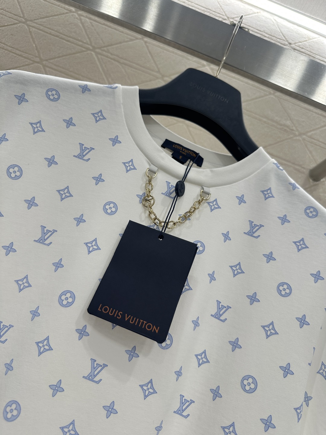 ♥Louis Vuitto*♥2026新品上架 圆领印花链条𝑇𝑒𝑒定制YB丝光全棉材质，透气舒适，质感十