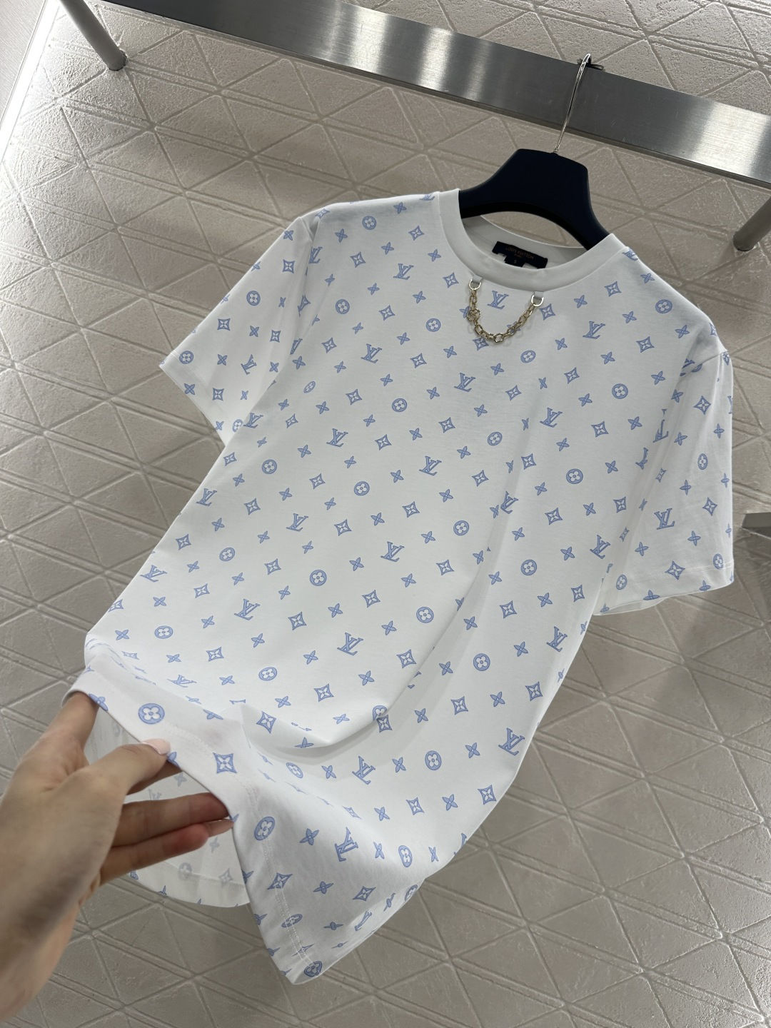 ♥Louis Vuitto*♥2026新品上架 圆领印花链条𝑇𝑒𝑒定制YB丝光全棉材质，透气舒适，质感十
