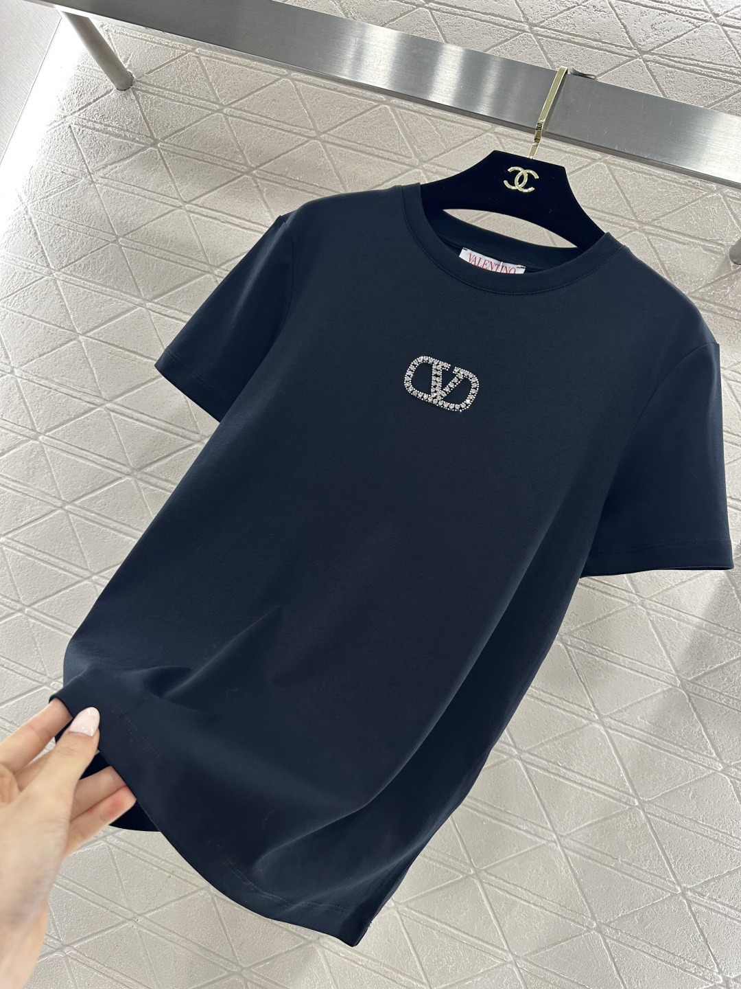 ♥Valentin*♥2026新品上架 圆领钉珠水钻徽标𝑇𝑒𝑒定制YB丝光全棉材质，透气舒适，质感十足，