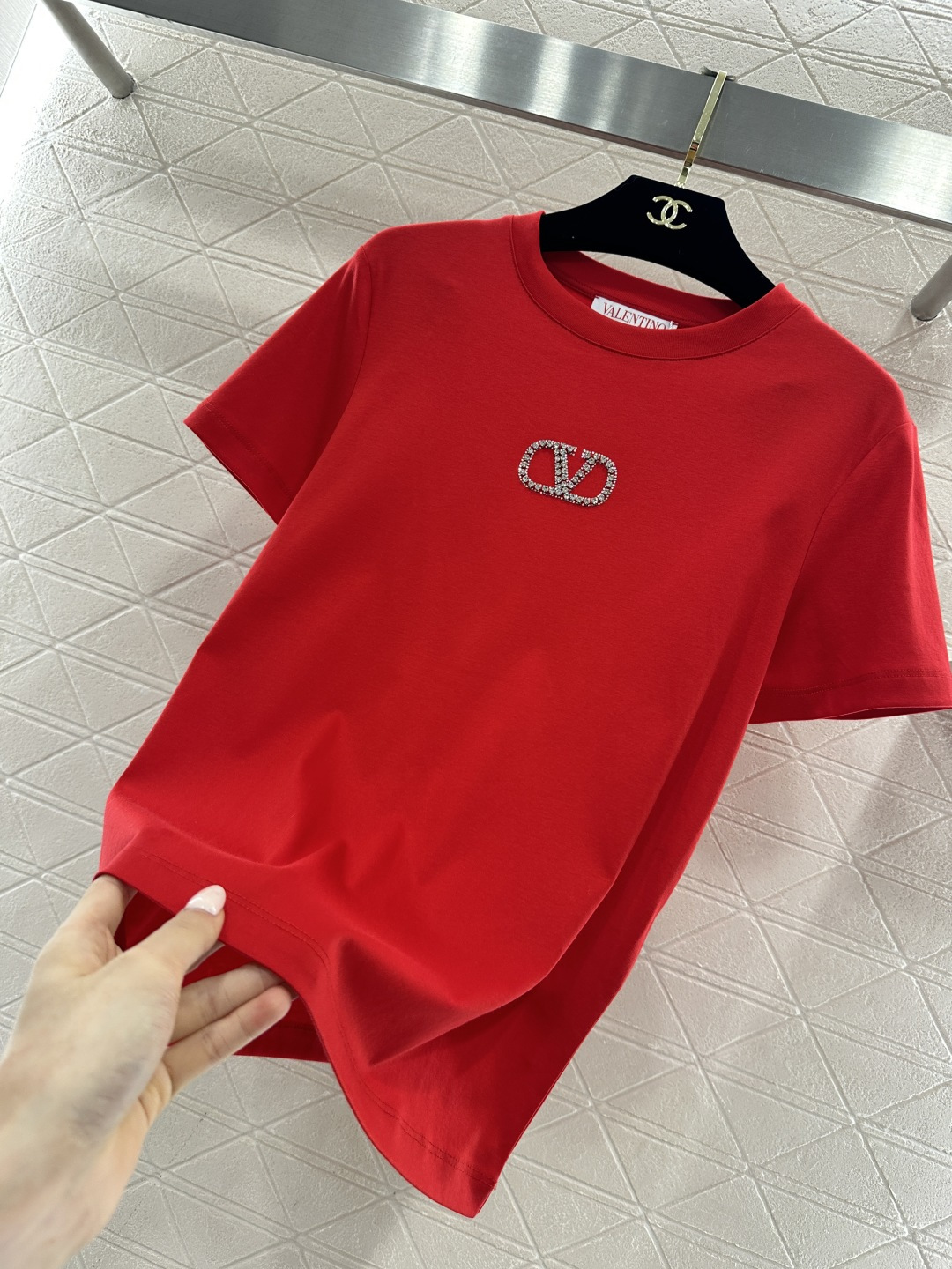 ♥Valentin*♥2026新品上架 圆领钉珠水钻徽标𝑇𝑒𝑒定制YB丝光全棉材质，透气舒适，质感十足，