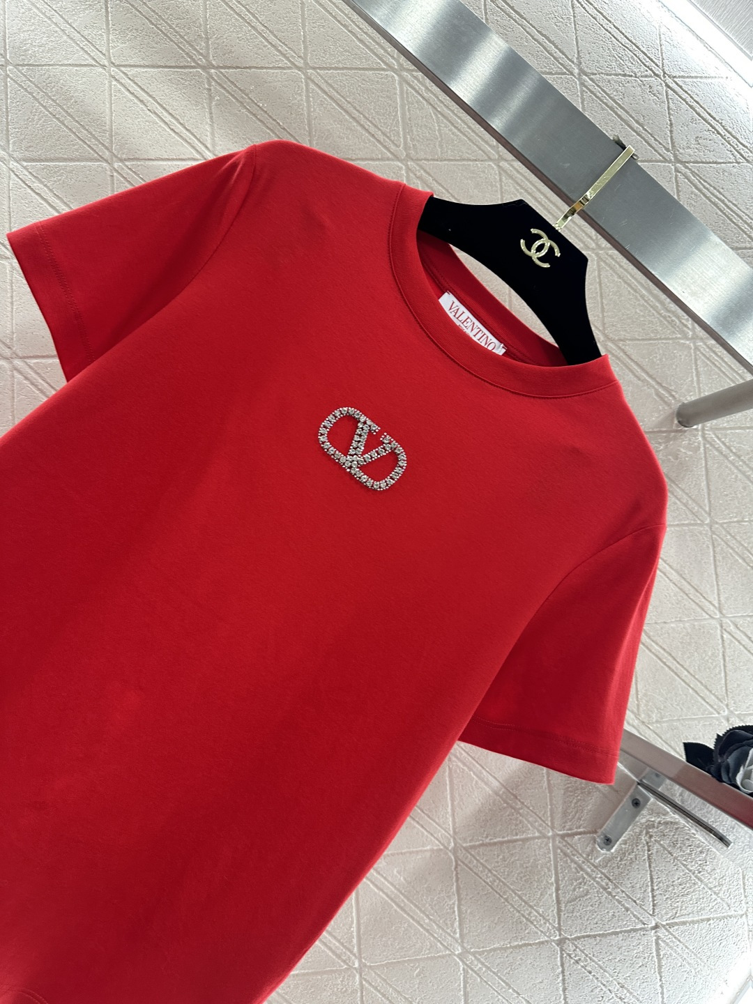 ♥Valentin*♥2026新品上架 圆领钉珠水钻徽标𝑇𝑒𝑒定制YB丝光全棉材质，透气舒适，质感十足，