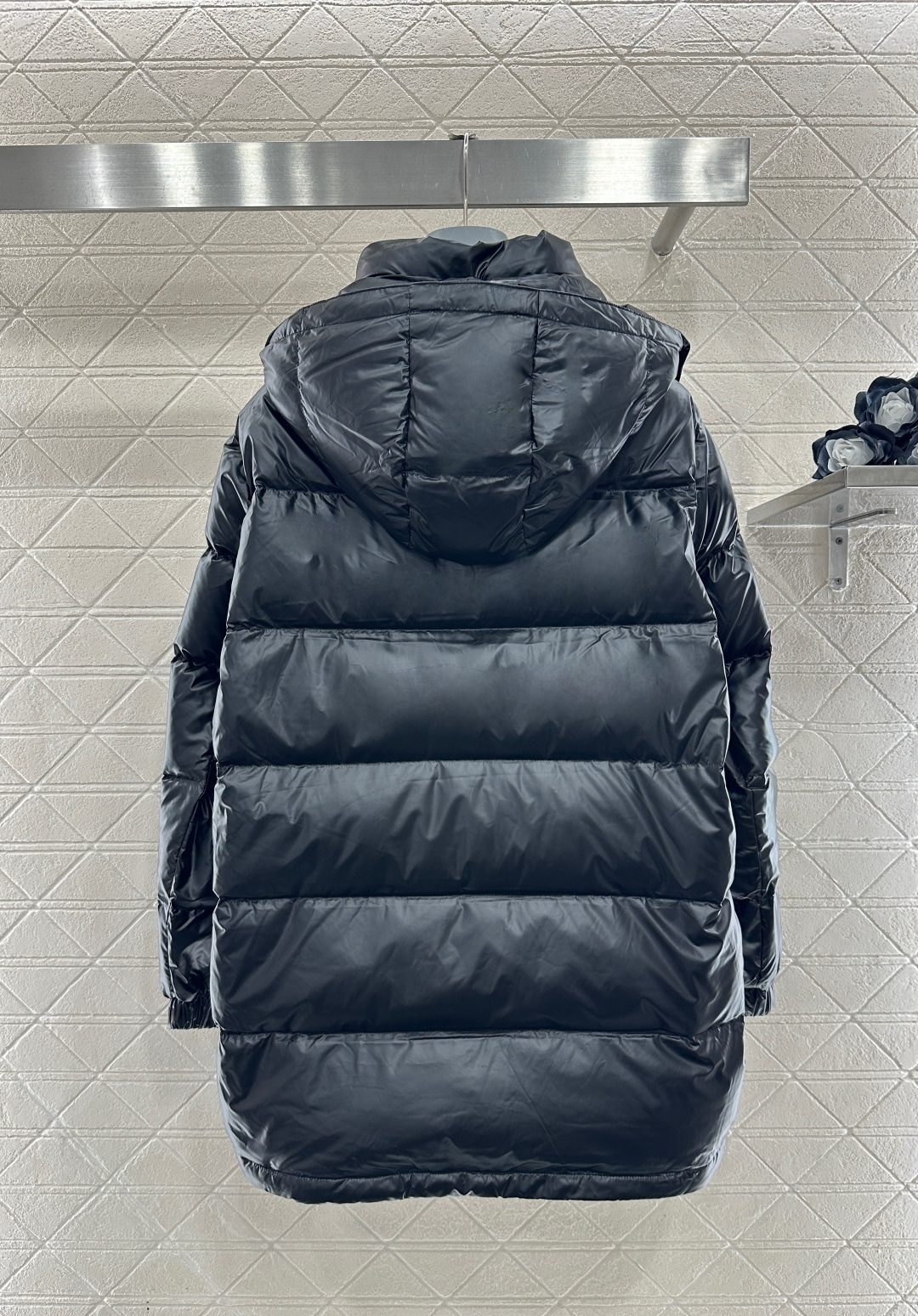 ♥Prad*♥2026新品上架 连帽可拆卸羽绒服外套定制YB进口防风防水尼龙材质，其工艺还原，升级材质，