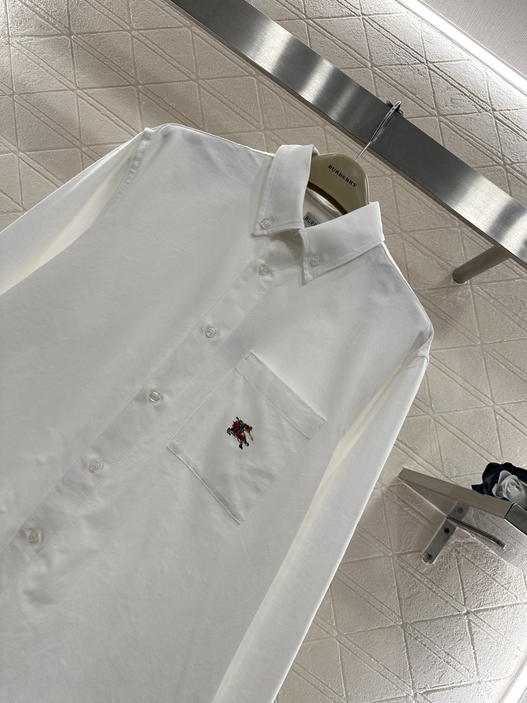 ♥BBR*♥2026新品上架 贺岁翻领刺绣口袋长袖衬衫新年贺岁系列#定制YB原生全棉材质，质感细腻，穿搭