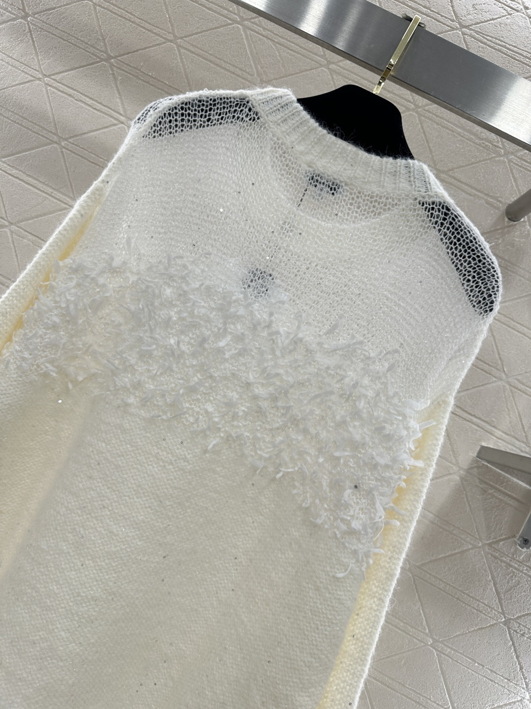 ♥Chane*♥2026新品上架 微透拼接圆领针织套头毛衣定制YB羊毛纱线织造，软糯柔软，穿搭时髦洋气，