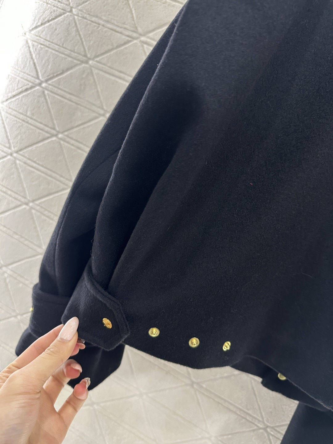 ♥Celin*♥2026新品上架 围巾毛呢外套两件套定制YB进口百分百羊毛呢材质，毛量清晰，肌理明显，品