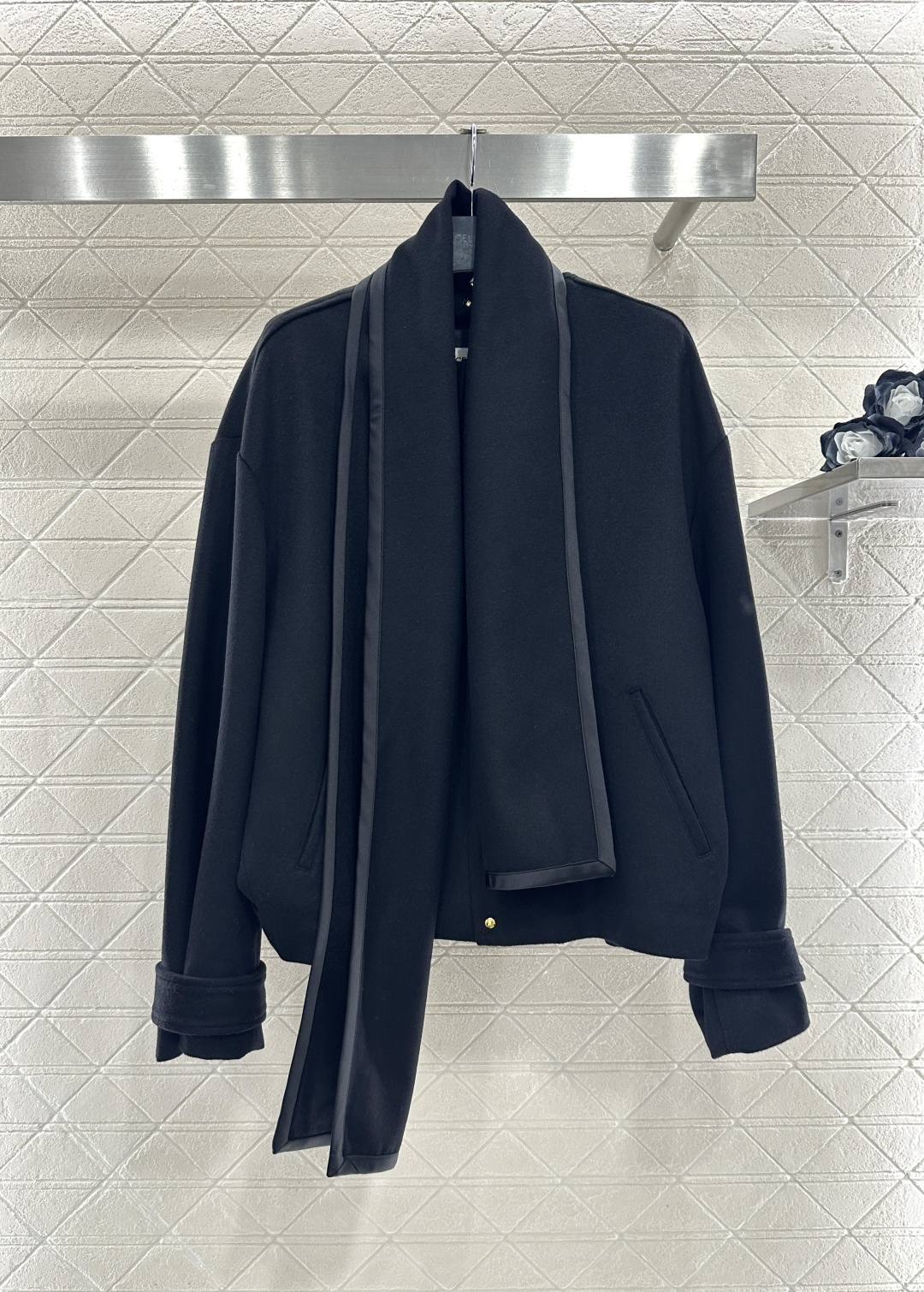 ♥Celin*♥2026新品上架 围巾毛呢外套两件套定制YB进口百分百羊毛呢材质，毛量清晰，肌理明显，品