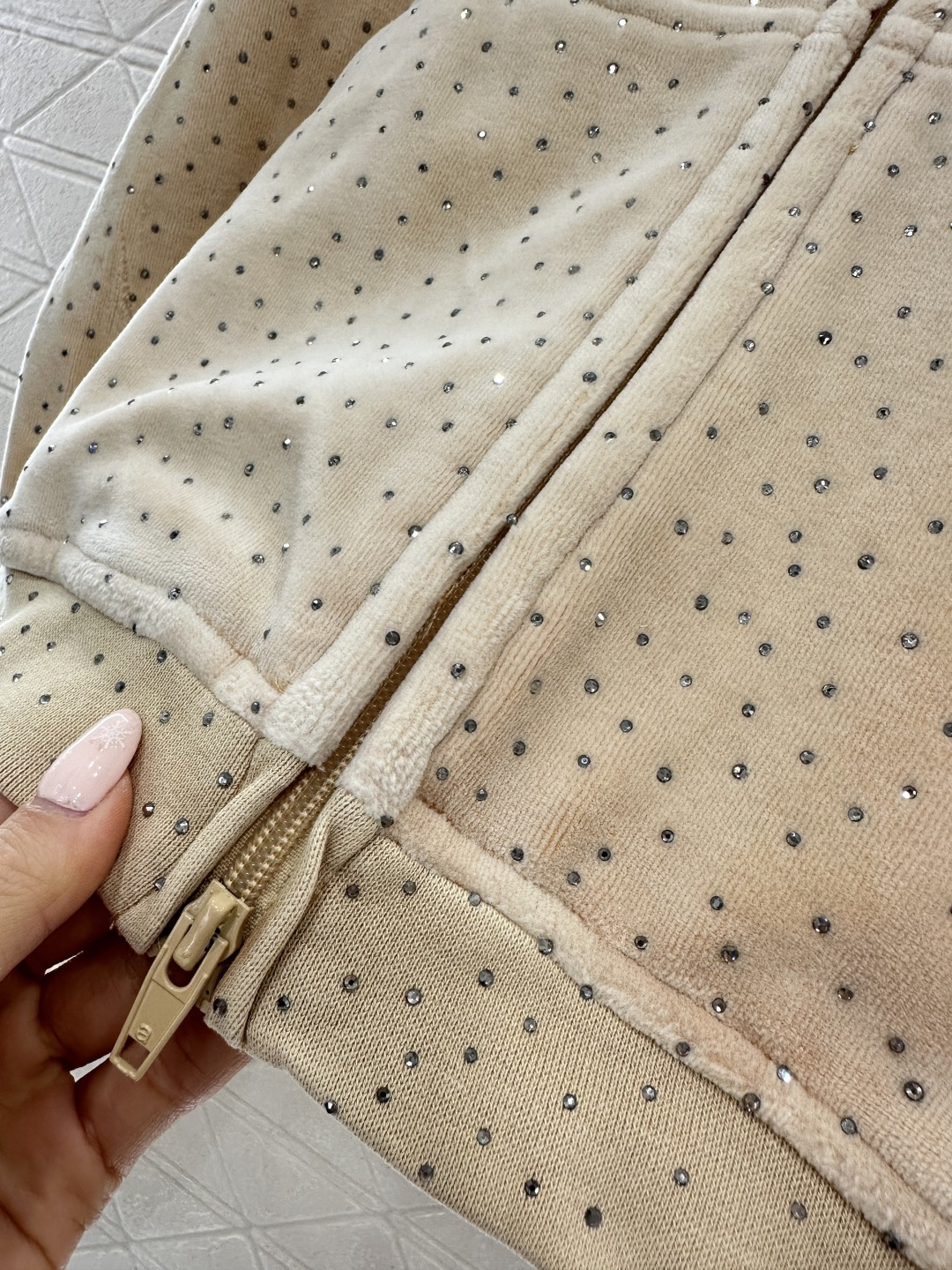 ♥Alexander wan*♥2026新品上架 连帽烫钻丝绒外套长裤套装定制YB进口丝绒材质，质感光泽