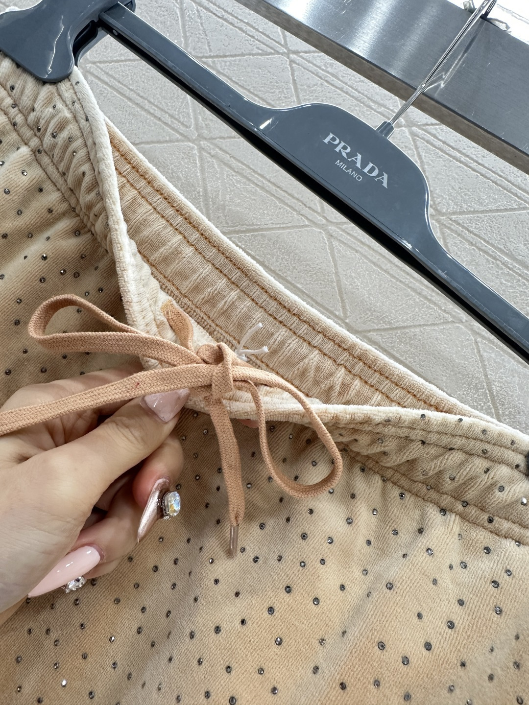 ♥Alexander wan*♥2026新品上架 连帽烫钻丝绒外套短裙裤套装定制YB进口丝绒材质，质感光