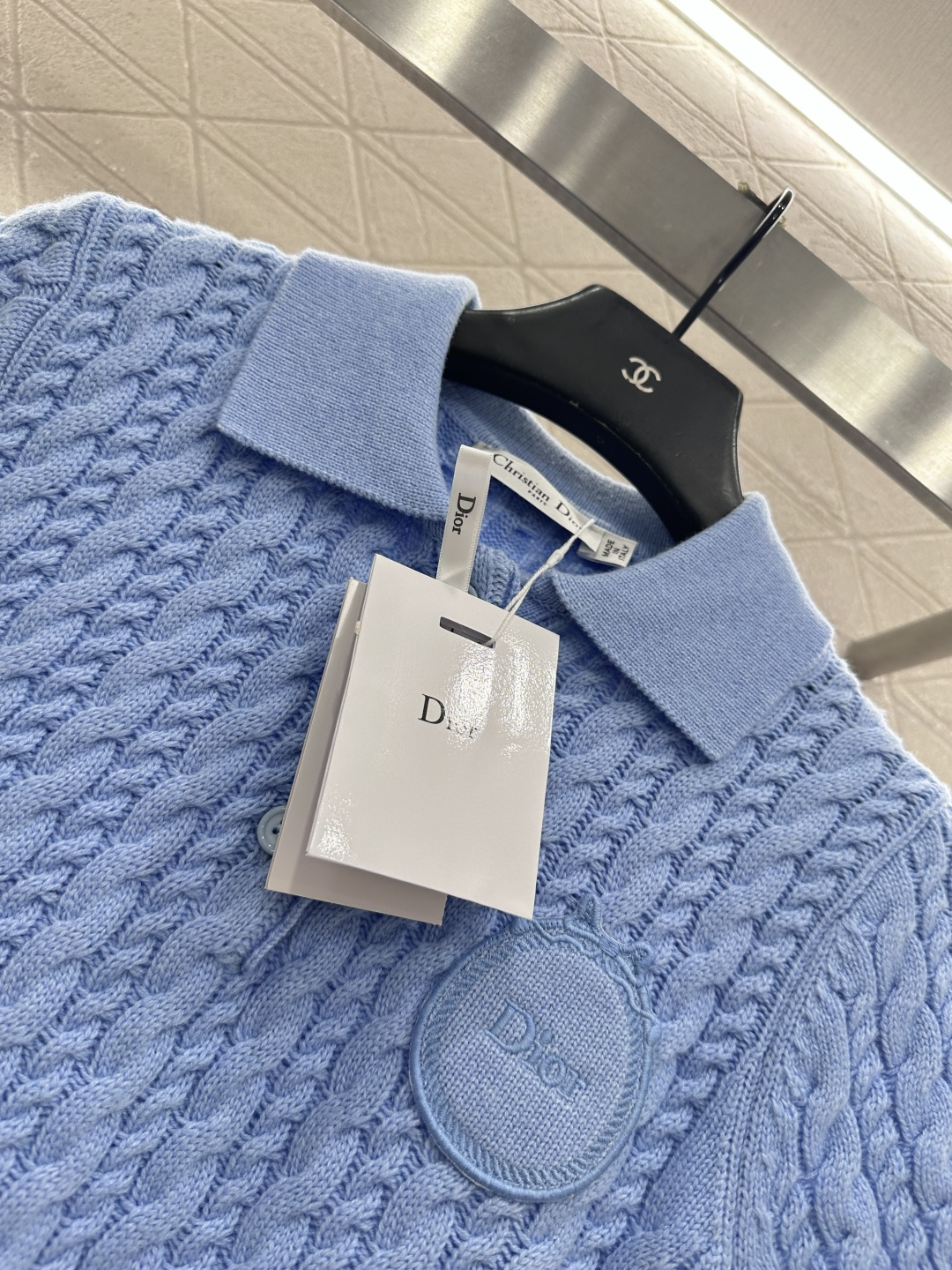 ♥Dio*♥2026新品上架 翻领麻花针织短袖定制YB羊绒纱线织造，质感高级，舒适柔软，翻领针织短袖剪裁