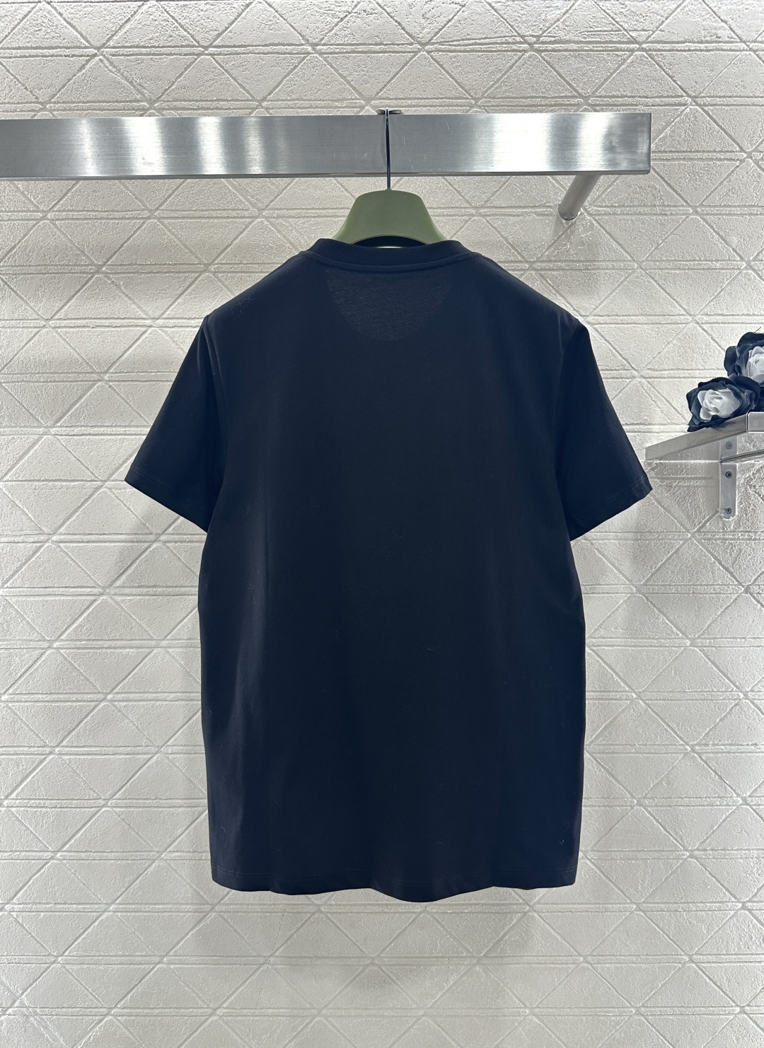 ♥Valentin*♥2026新品上架 钉珠字母徽标𝑇𝑒𝑒定制YB丝光全棉材质，透气舒适，质感十足，正肩