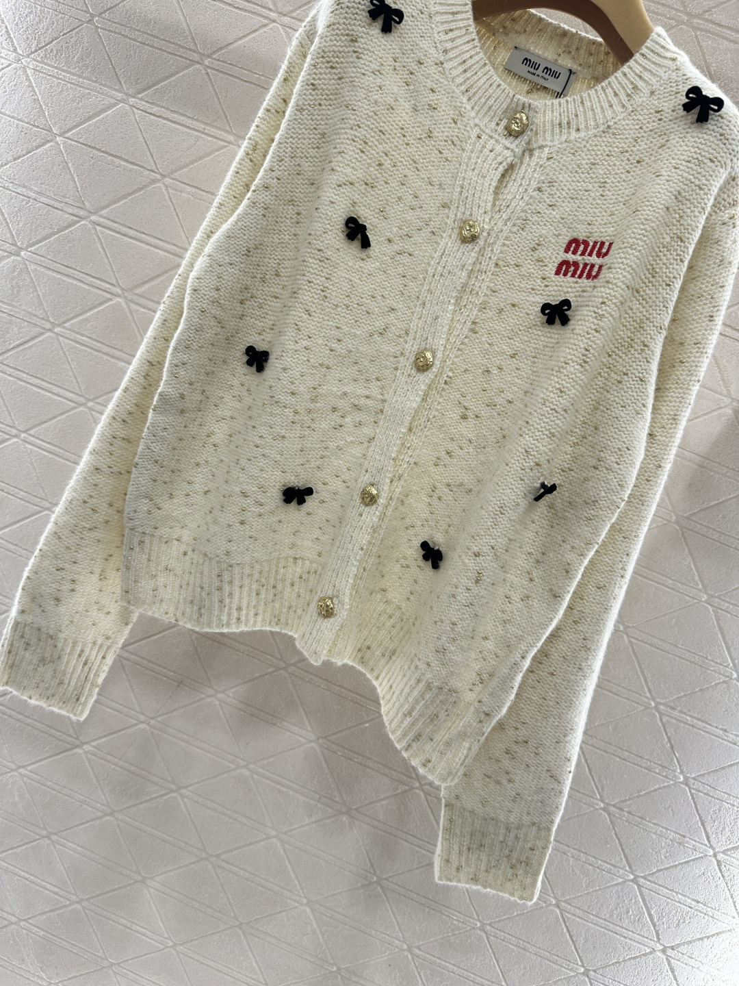 ♥Miumi*♥2026新品上架 立体蝴蝶结彩点针织开衫定制YB羊毛纱线织造，质感高级，舒适柔软，圆领针