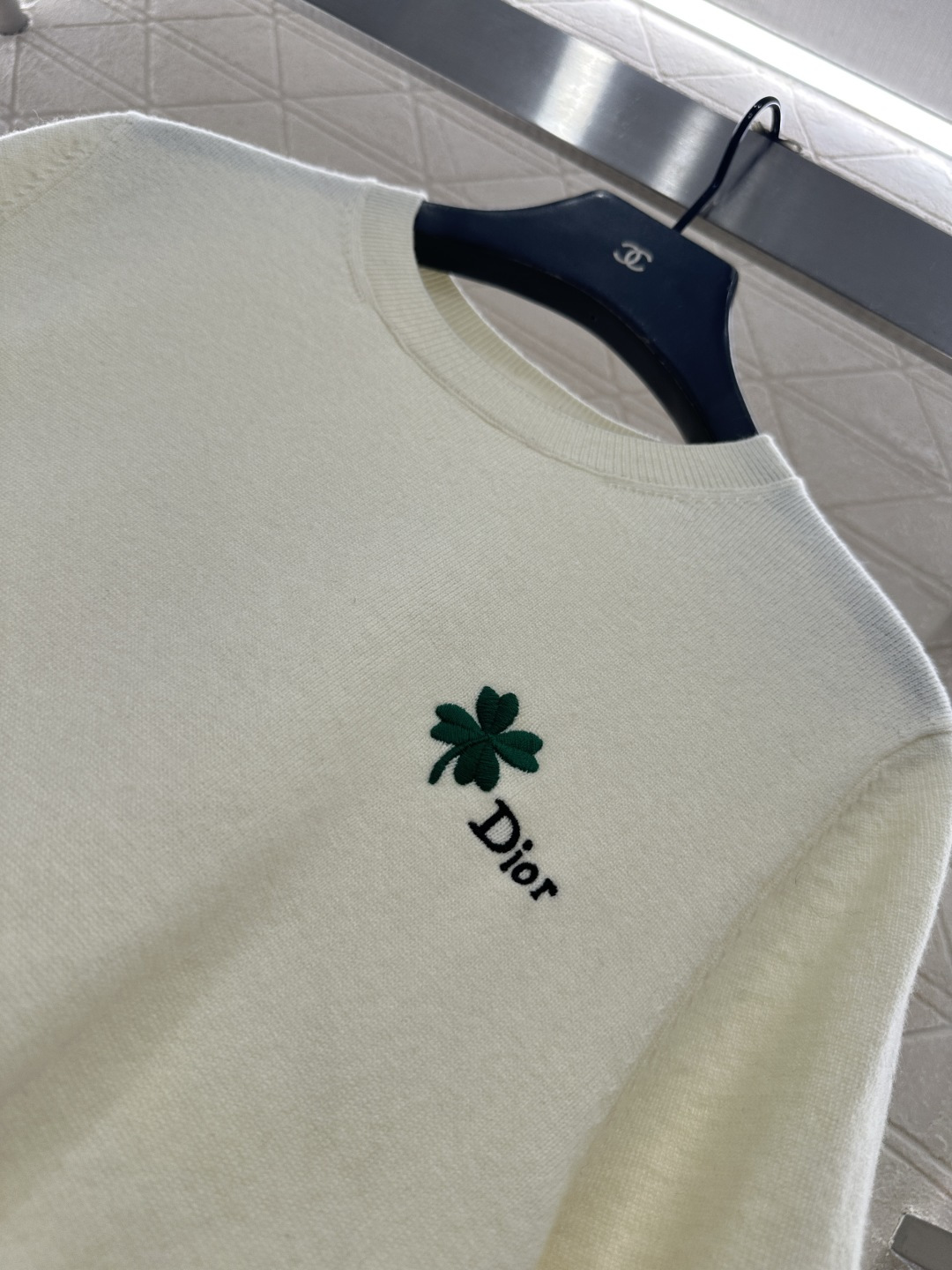 ♥Dio*♥2026新品上架 圆领字母徽标针织短袖定制YB羊毛纱线织造，质感高级，舒适柔软，圆领针织短袖