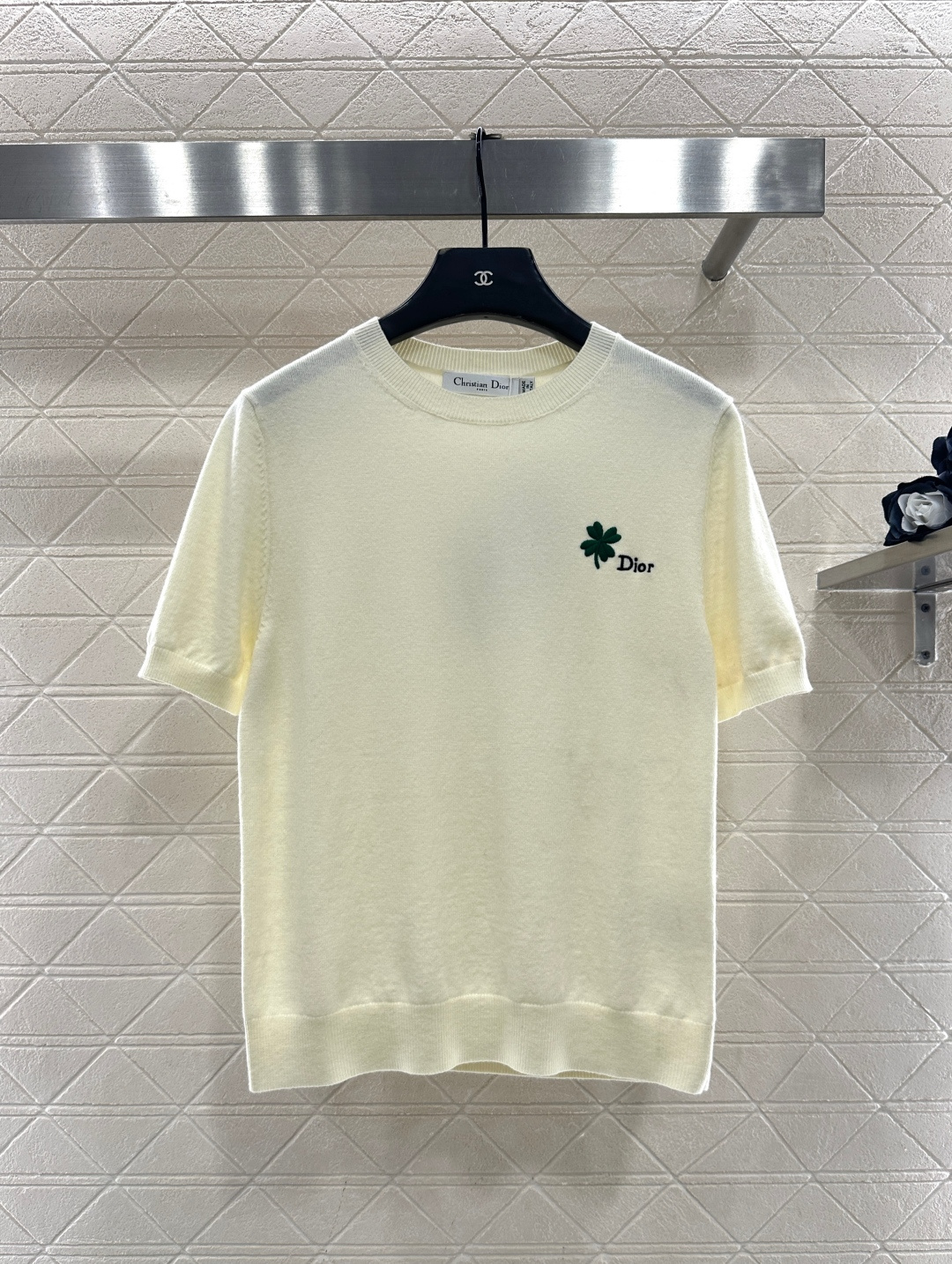 ♥Dio*♥2026新品上架 圆领字母徽标针织短袖定制YB羊毛纱线织造，质感高级，舒适柔软，圆领针织短袖