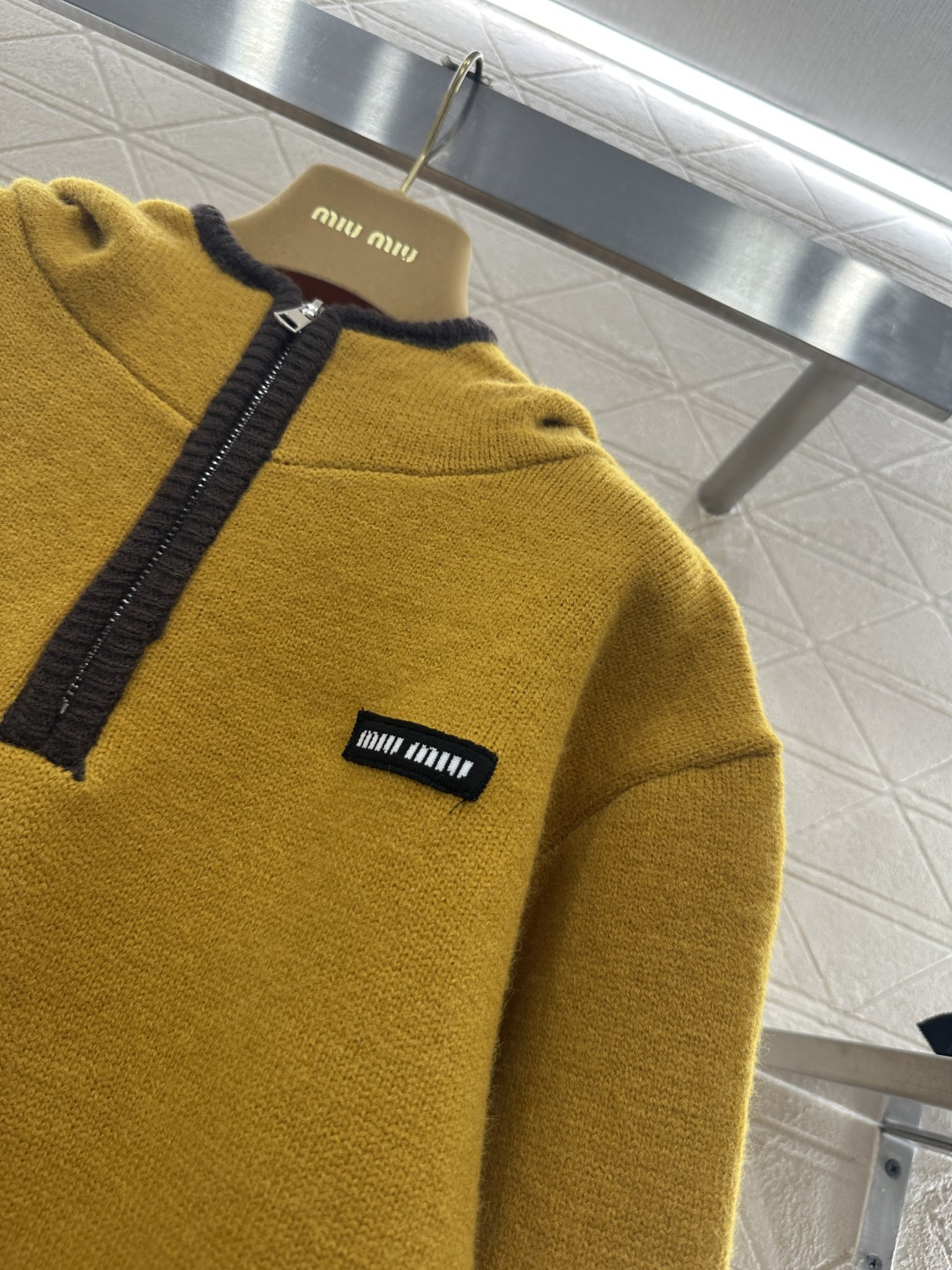♥Miumi*♥2026新品上架 连帽针织长袖毛衣定制YB羊毛纱线织造，柔软亲肤，舒适有型，连帽拉链毛衣