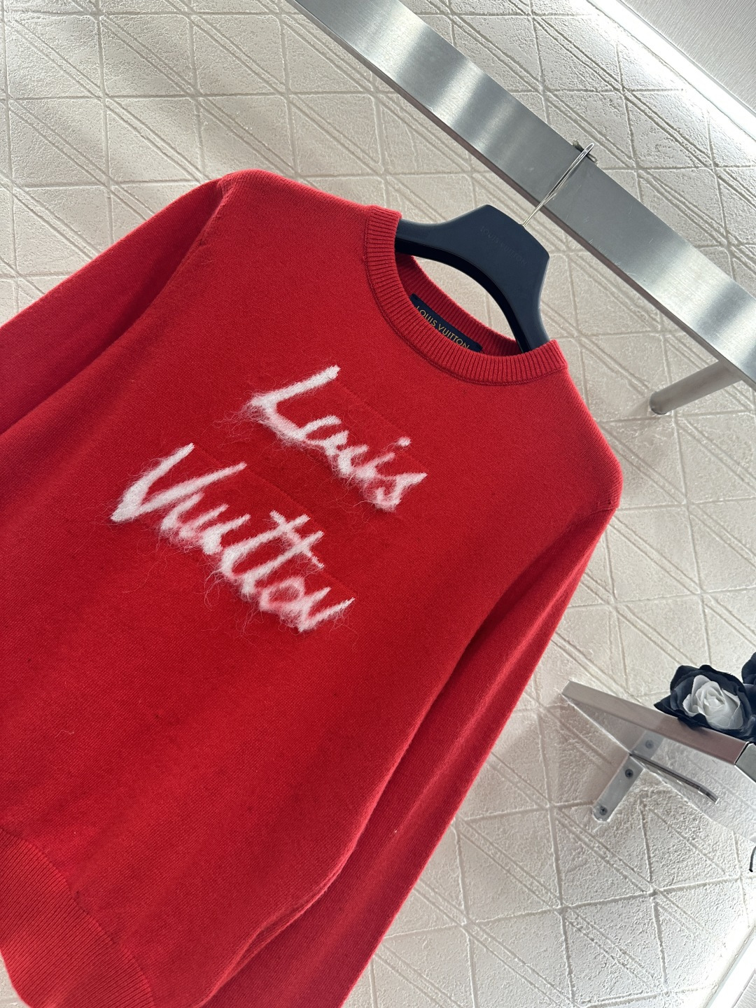 ♥Louis vuitto*♥2026新品上架 马海毛刺绣字母针织毛衣定制YB羊毛纱线织造，穿搭舒适，质