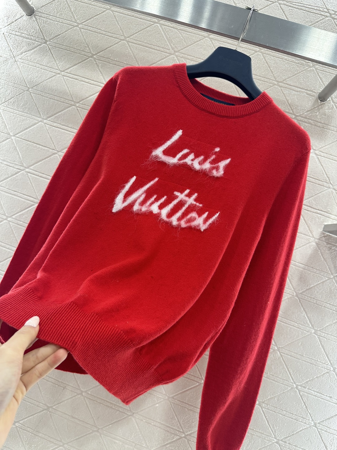 ♥Louis vuitto*♥2026新品上架 马海毛刺绣字母针织毛衣定制YB羊毛纱线织造，穿搭舒适，质