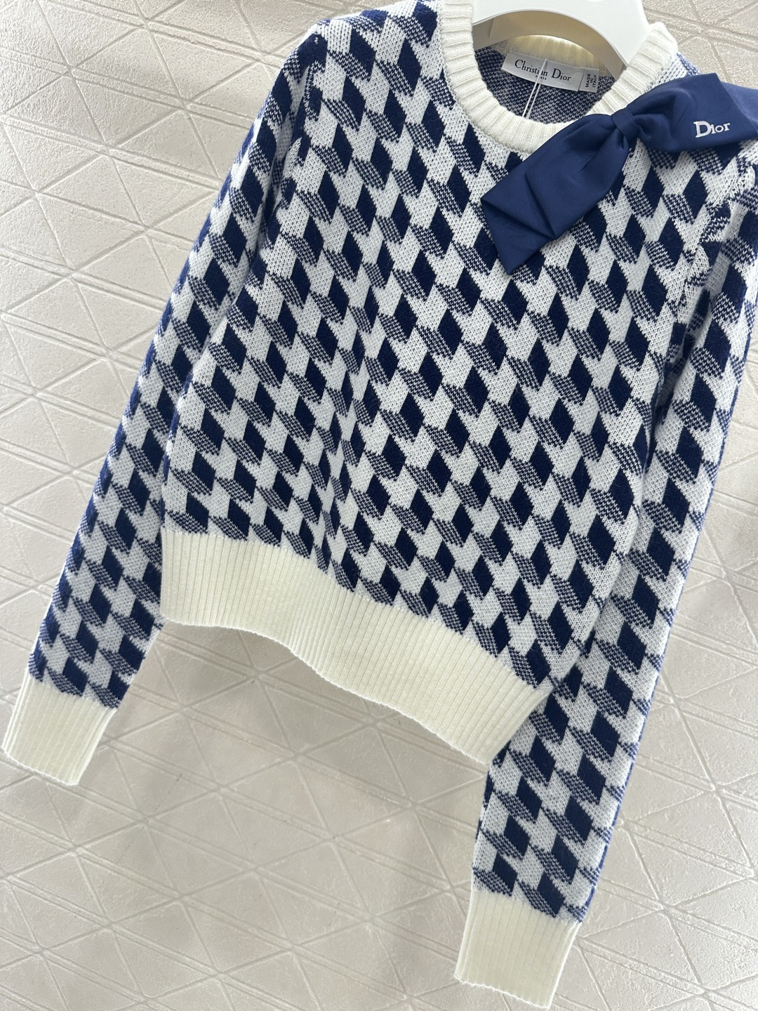 ♥Dio*♥2026新品上架 格纹蝴蝶结针织套头毛衣定制YB羊毛纱线织造，穿搭舒适，质感十足，圆领套头毛