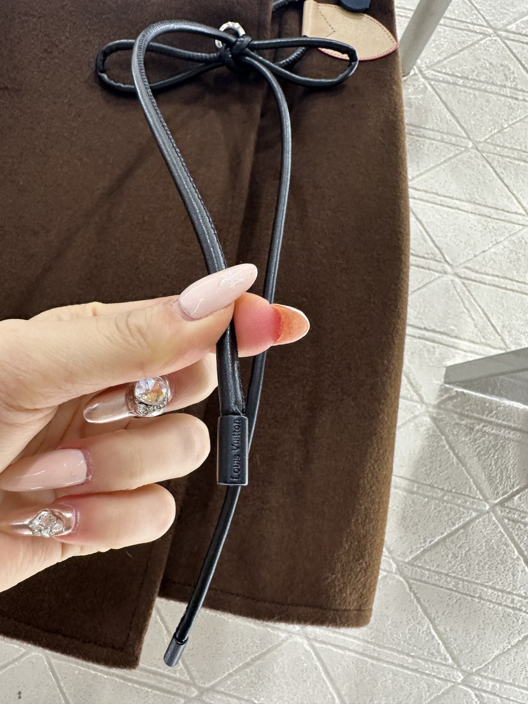 ♥Louis vuitto*♥2026新品上架 斜襟蝴蝶结皮绳外套半裙套装定制YB进口羊毛呢材质，质感上