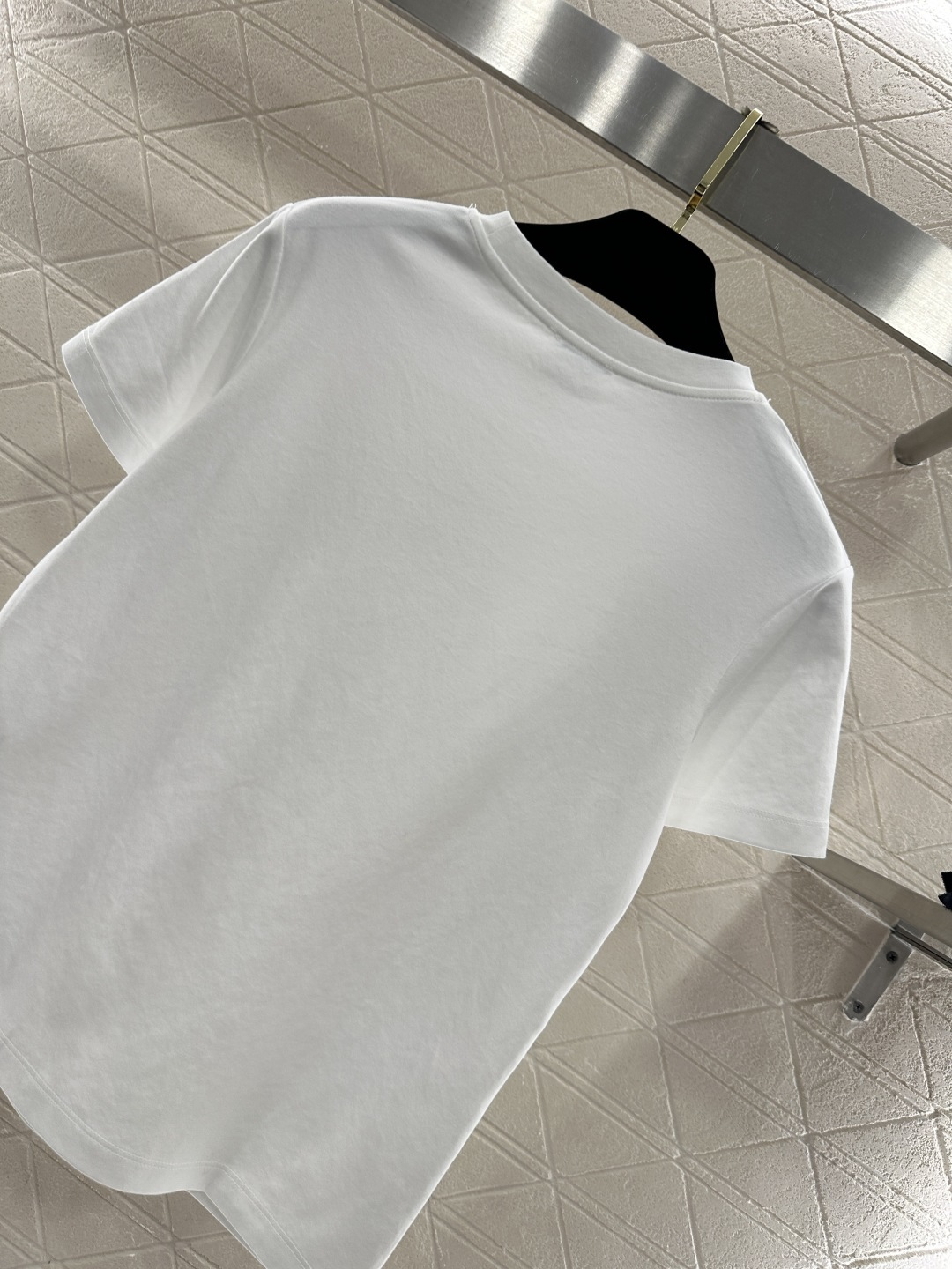 ♥Chane*♥2026新品上架 圆领毛绒徽标𝑇𝑒𝑒定制YB丝光全棉材质，透气舒适，质感十足，正肩圆领短