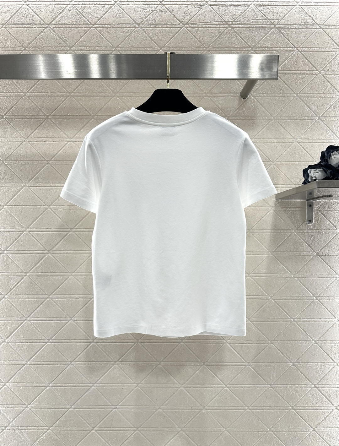 ♥Chane*♥2026新品上架 圆领毛绒徽标𝑇𝑒𝑒定制YB丝光全棉材质，透气舒适，质感十足，正肩圆领短