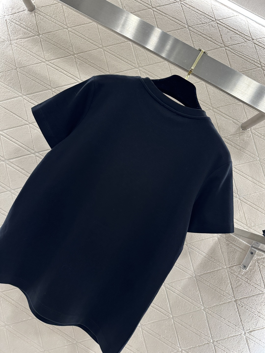 ♥Chane*♥2026新品上架 圆领毛绒徽标𝑇𝑒𝑒定制YB丝光全棉材质，透气舒适，质感十足，正肩圆领短