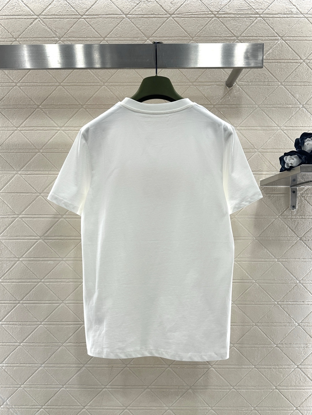 ♥Valentin*♥2026新品上架 钉珠字母徽标𝑇𝑒𝑒定制YB丝光全棉材质，透气舒适，质感十足，正肩