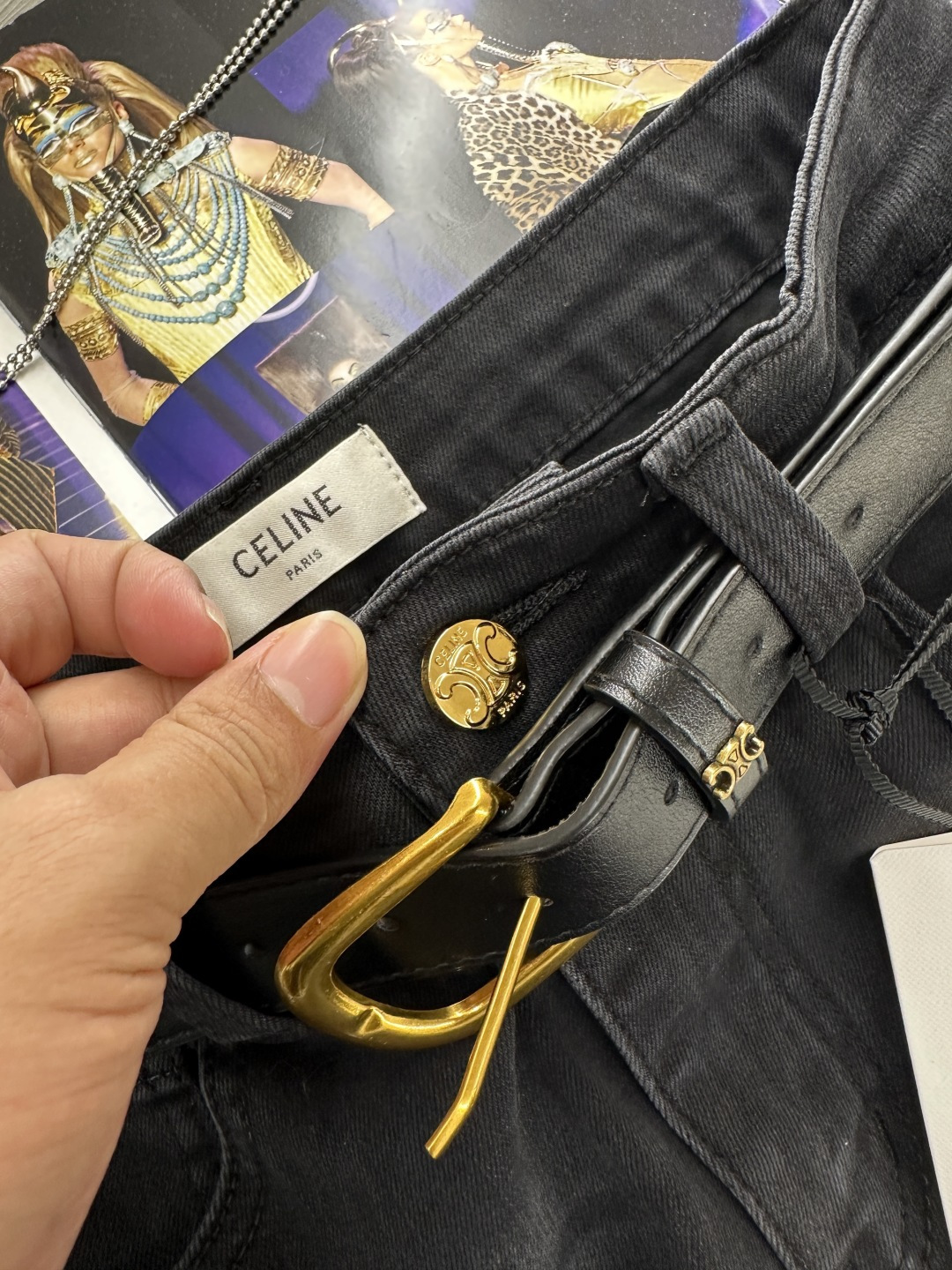 ♥Celin*♥2026新品上架 腰带微喇复古牛仔裤定制YB斜纹棉牛仔材质，面料柔软舒适，弹力修身，反复