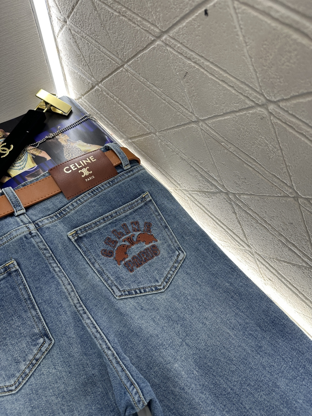 ♥Celin*♥2026新品上架 腰带微喇复古牛仔裤定制YB斜纹棉牛仔材质，面料柔软舒适，弹力修身，反复