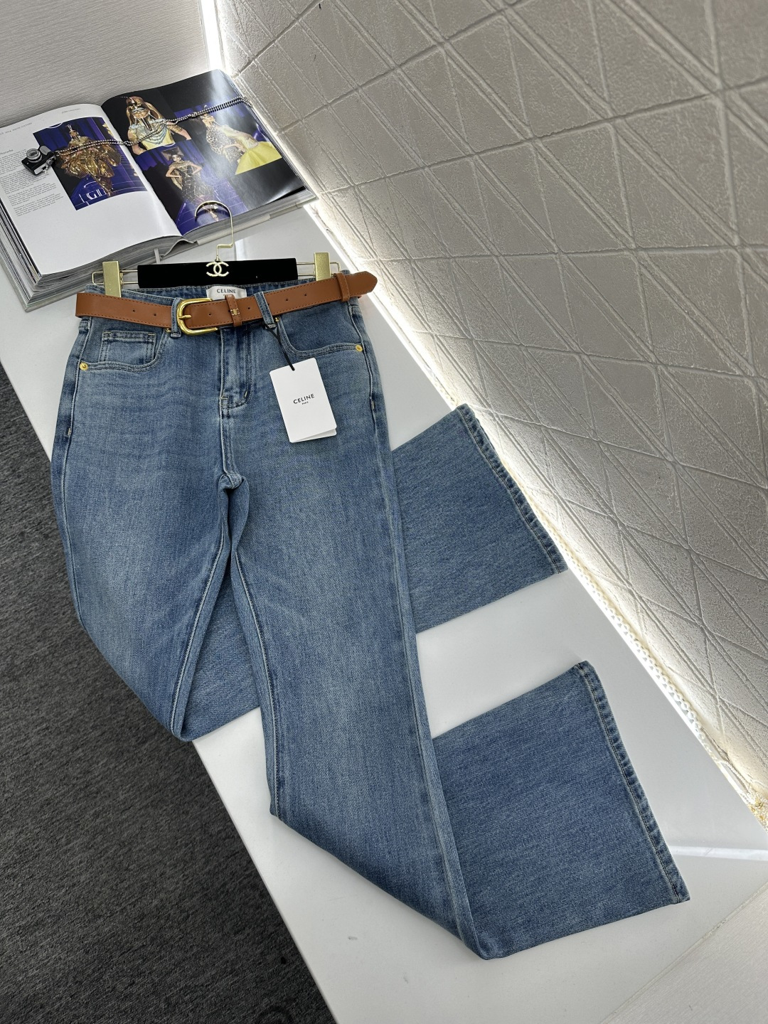 ♥Celin*♥2026新品上架 腰带微喇复古牛仔裤定制YB斜纹棉牛仔材质，面料柔软舒适，弹力修身，反复