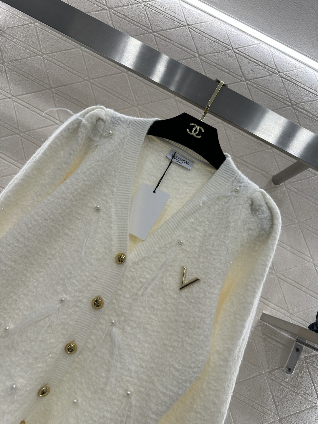 ♥Valentin*♥2026新品上架 泡泡袖收腰羽毛针织开衫定制YB羊毛针织材质，质感高级，舒适柔软，